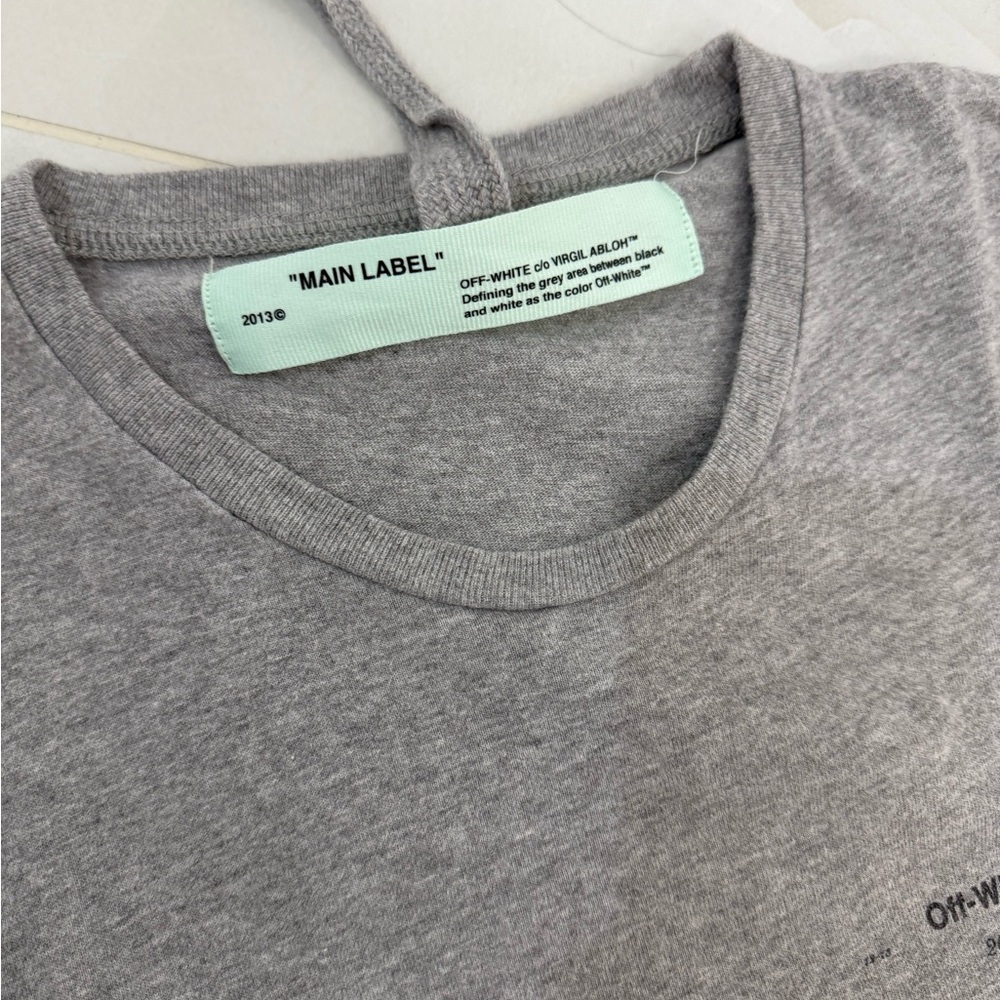 Off-White Gray Graphic Tee - image 4